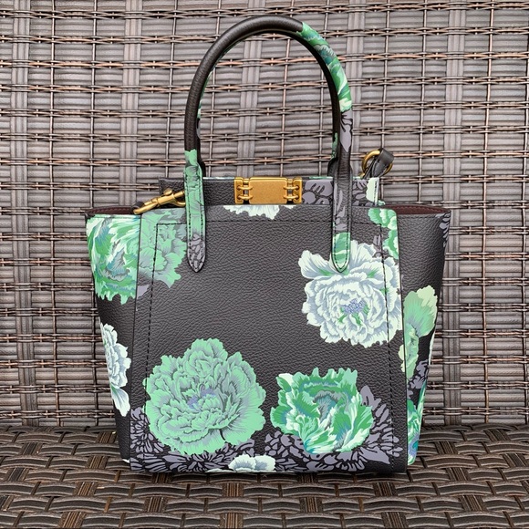 *SOLD* EUC Coach Kaffe Fassett Troupe Bag in Green and Black print - Picture 2 of 12